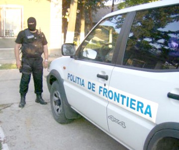 Iranian cu documente bulgăreşti falsificate, depistat de poliţiştii de frontieră
